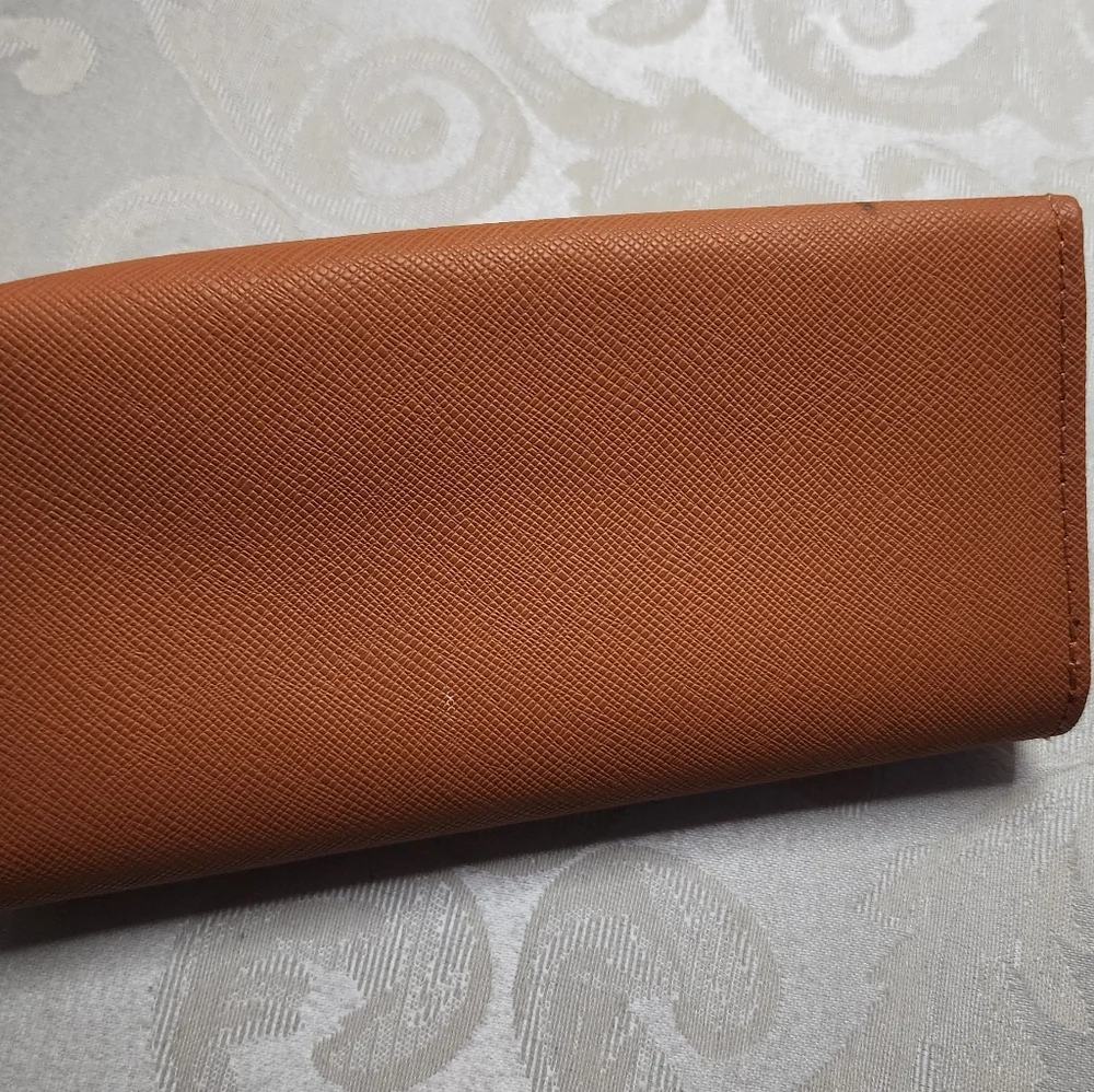 TORY BURCH SAFFIANO LEATHER ORANGE TRIANGULAR EYEGLASS CASE LOGO SNAP